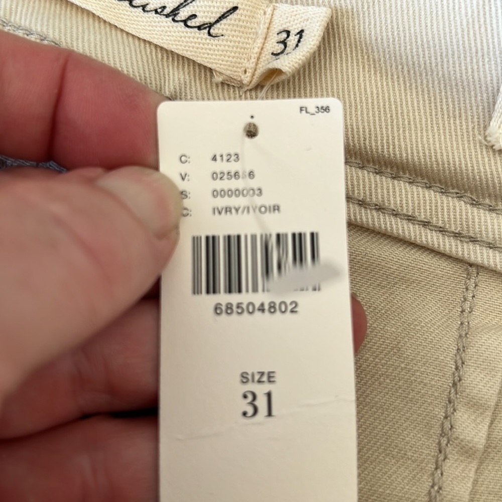 GEMMA High Rise Mod Sailor
in Blanch NWT - Picture 12 of 13